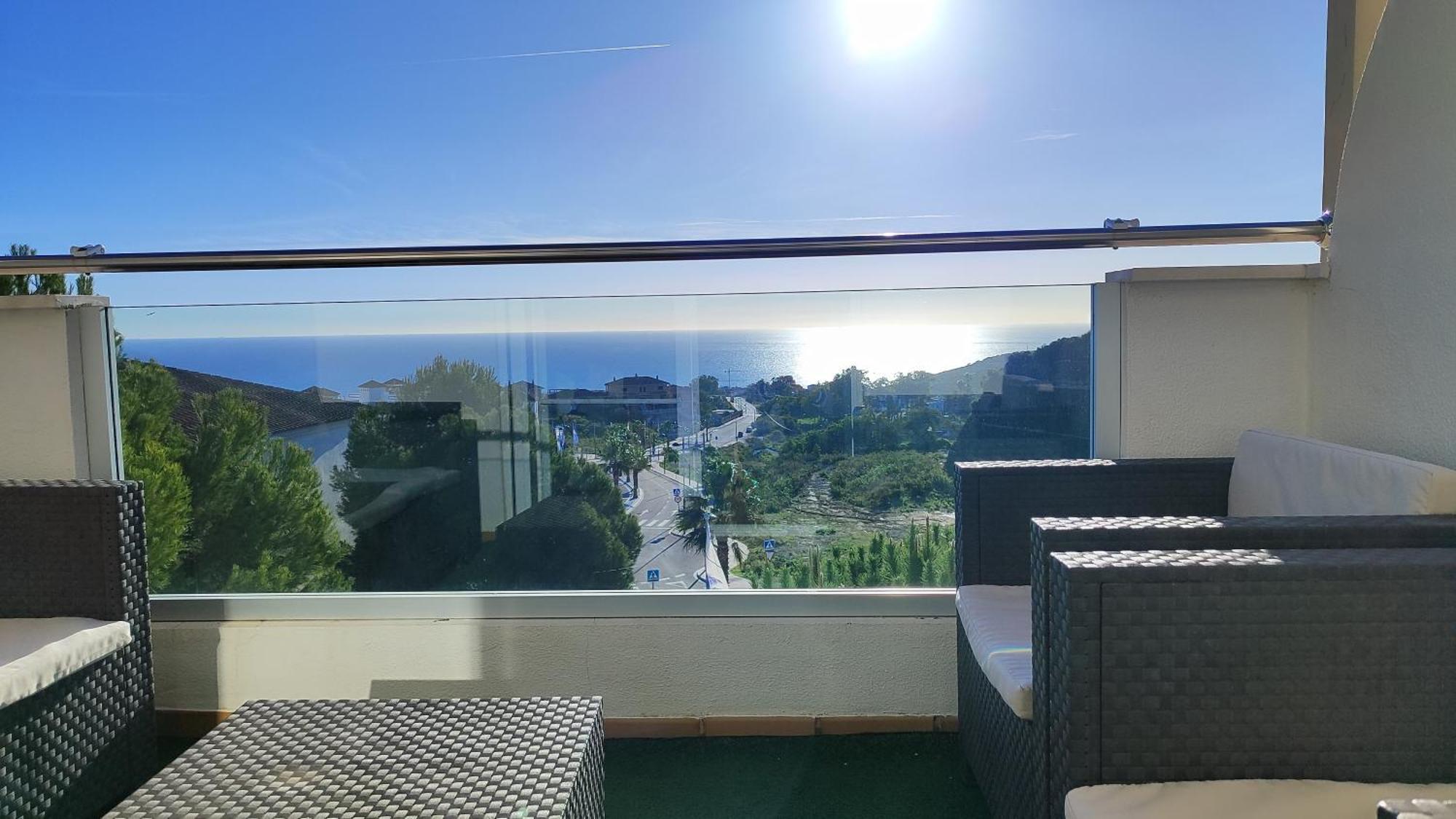 Atico Familiar Vistas Al Mar Apartment Manilva Exterior photo